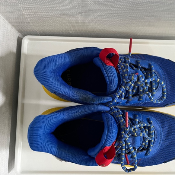 UNDER ARMOUR BIG KID CURRY 3Z7 BASKETBALL SHOES - Picture 3 of 7